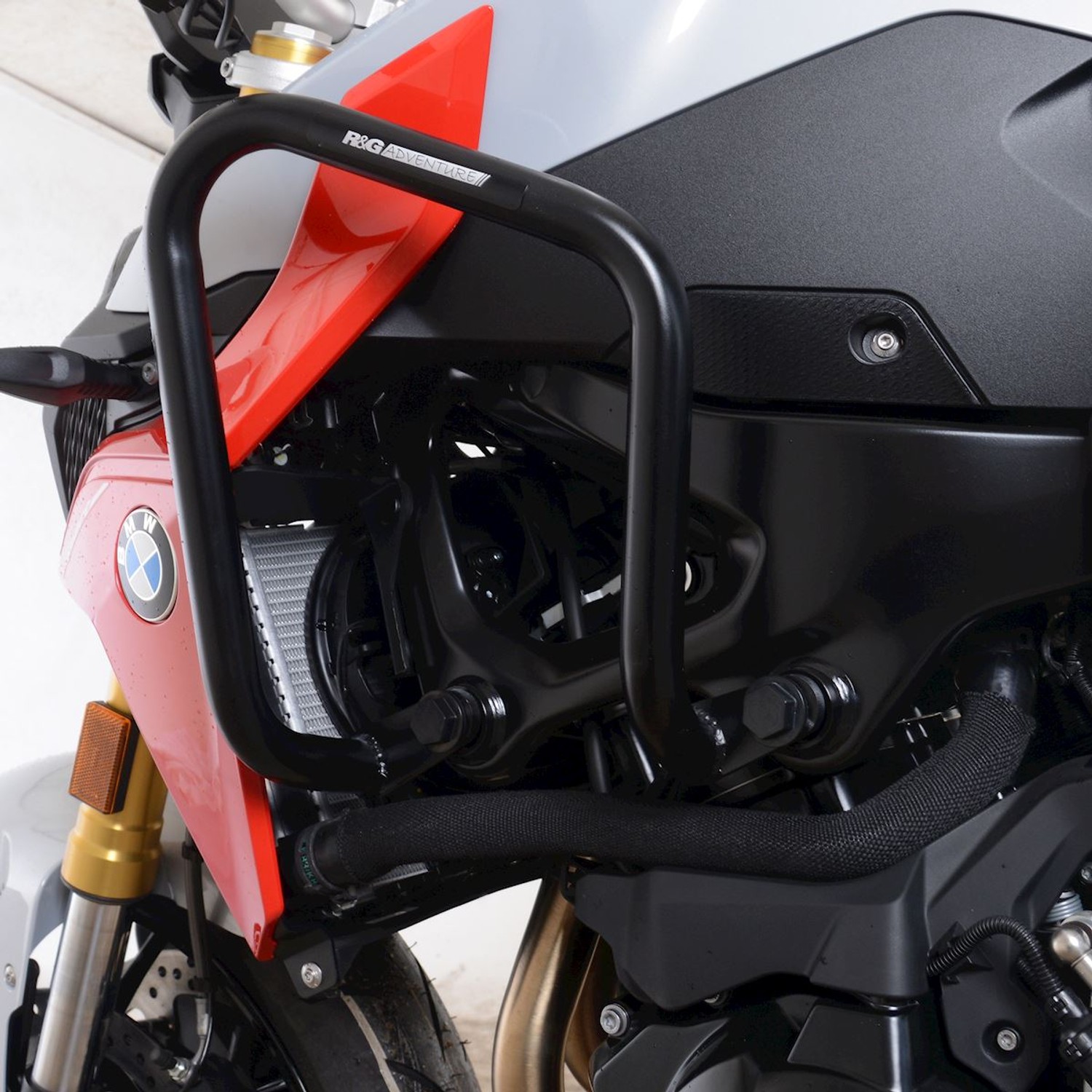 R&G Racing Adventure Bars (Upper) for the BMW F 900 R '20-'22 R&G Racing Adventure Bars (Upper) for the BMW F 900 R '20-'22